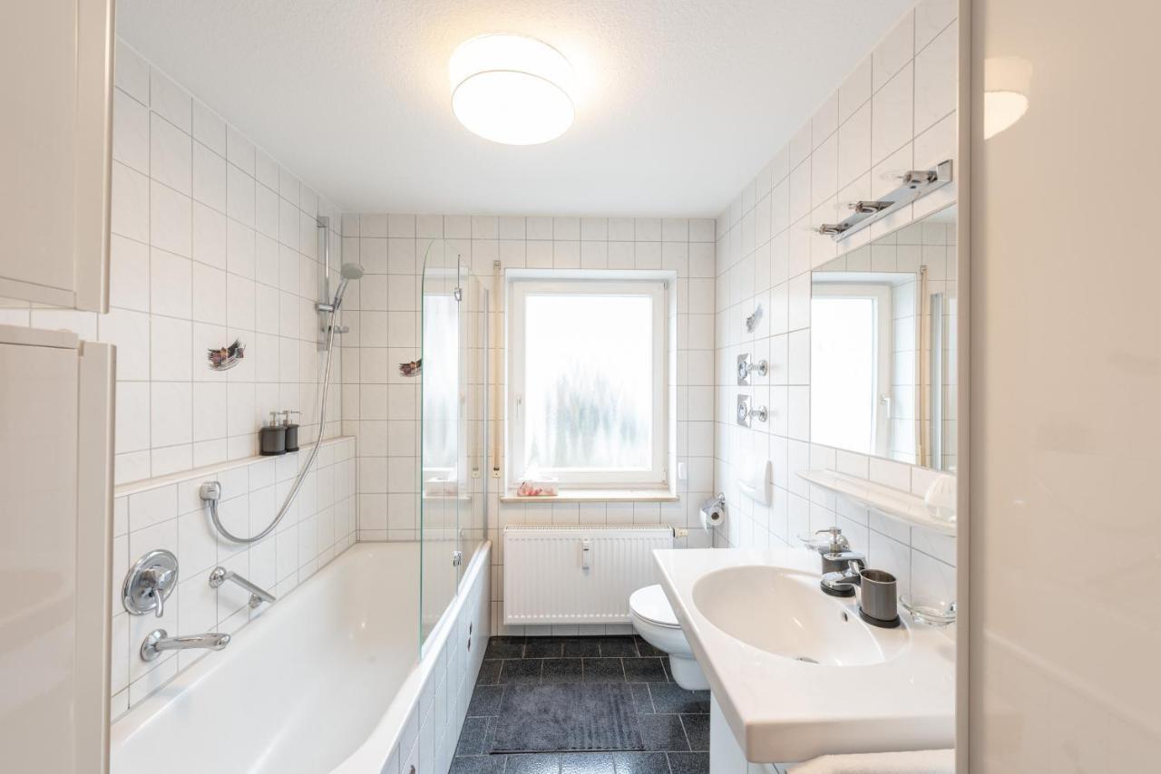 Appartement 1 Min To The Outlet * Netflix * Nespresso * Kitchen * à Metzingen  Extérieur photo